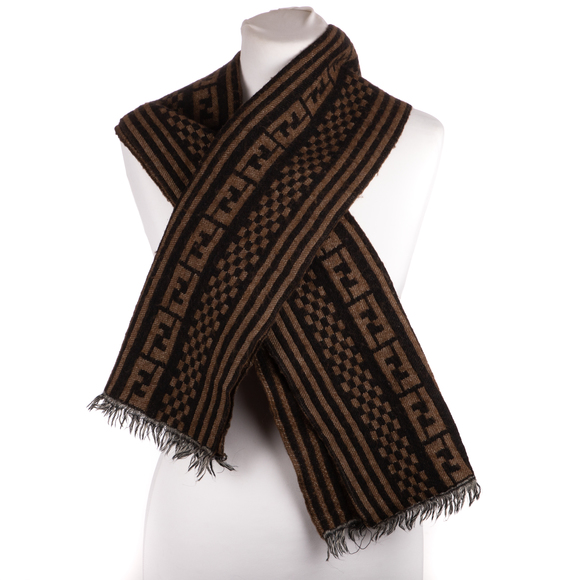 Fendi Zucca Monogram Muffler - Picture 2 of 2